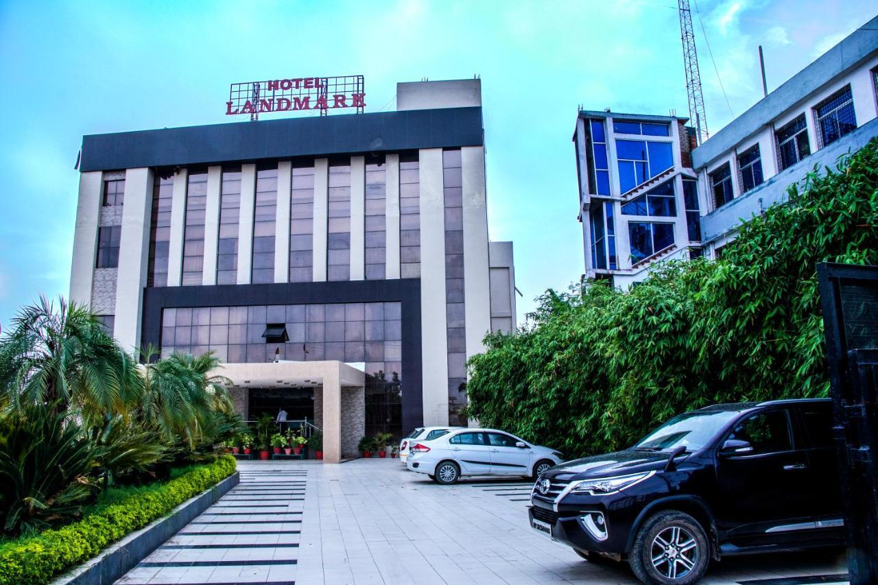 Hotel Landmark Rewa Exterior photo